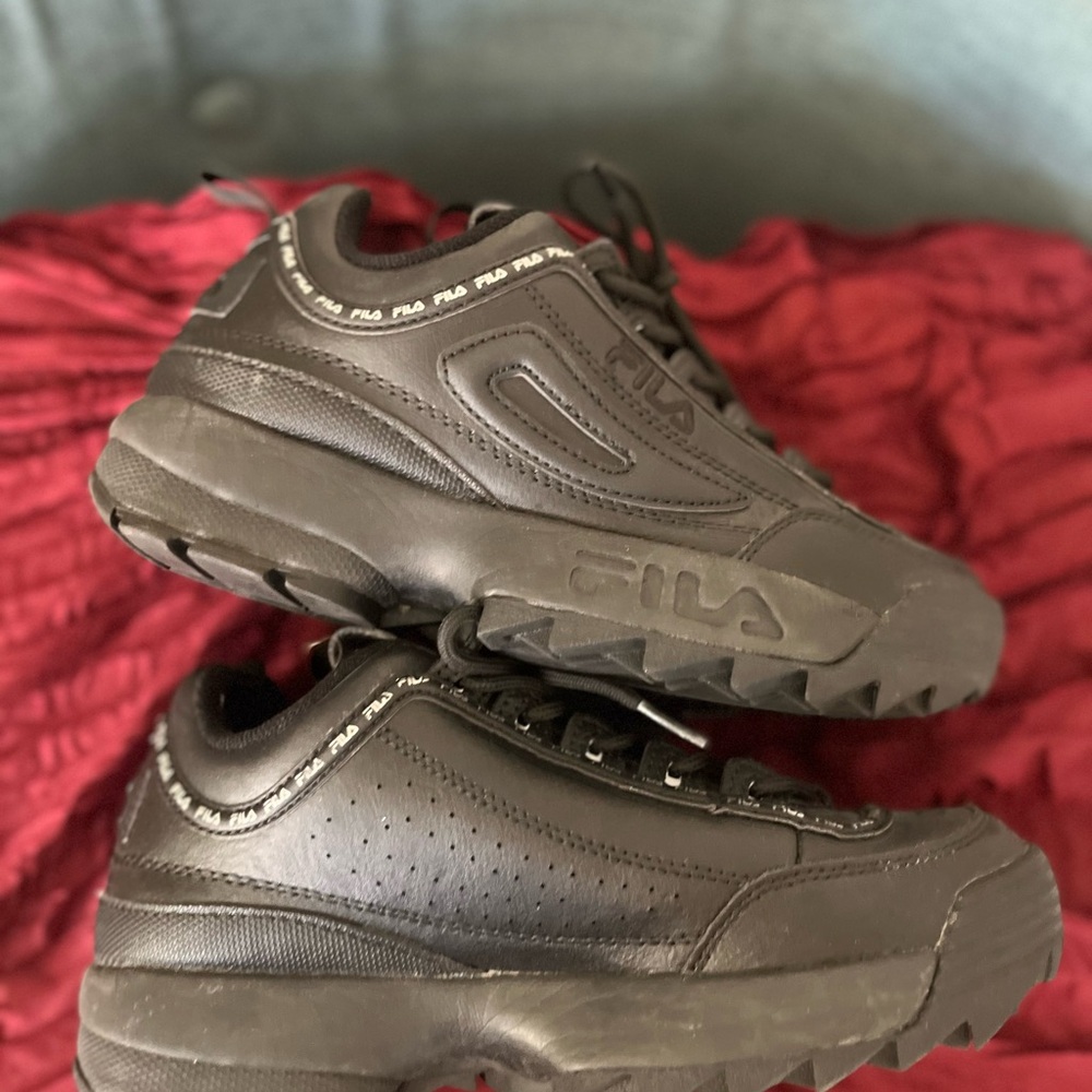 Fila Men's Black Leather Sneakers